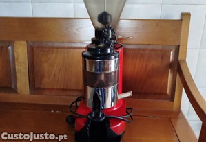 Moinho de Caf Automtico Usado - Marca Fiamma MCF 4A