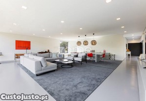 Moradia T3 De Luxo Com Piscina Interior E...