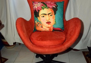 Cadeira Design Swan Veludo Vermelho
