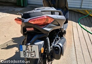 Yamaha xmax 300 2022 - 22