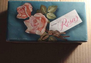 Caixa em cartão dos sabonetes rosas ( Confiança Braga )