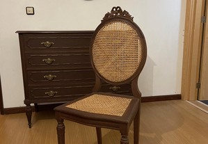 Conjunto de Quarto (cama, mesas, roupeiro, móvel, espelho, cadeira)