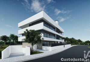 Apartamento T3 em Mexilhoeira Grande de 315,00 m²