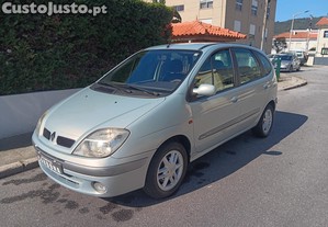 Renault Scénic ConQuest 1.4 16v 95cv - 02