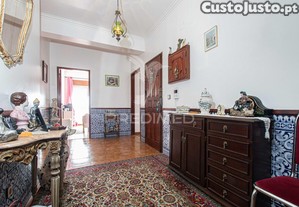Apartamento t3 situado em vialonga