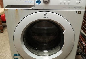 Maquina Lavar roupa indesit XWA 91082X 9 Kg (Peças)