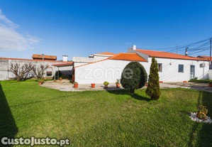 Moradia T2 + 2 Anexo Com Potencial Bifamiliar |...