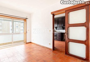 Apart. T2 Duplex Com Terraço | Junto À Casa De...