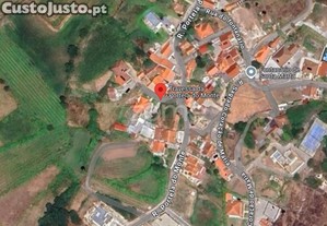 Moradia T2 Para Recuperar - Santa Marta - Penafiel