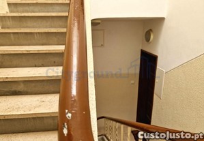 Prdio Reabilitado Em Alverca Para Rendimento