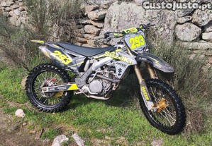 Suzuki RMZ 450 2011