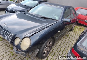 Mercedes-Benz E 220 Elegance