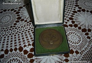 Medalha Comemorativa da MONTIAGRI -1984- p/Coleção