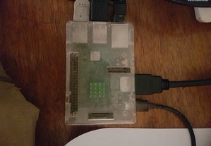 Raspberry Pi 2b com acessórios