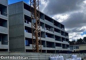 Apartamento T1 Com Varanda Em Monte Dos Burgos