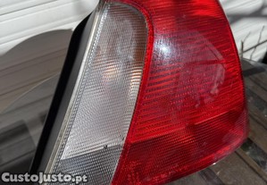 Rover 75, MG ZT farolim direito