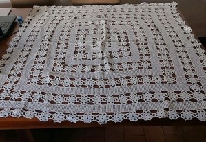 Toalha de mesa em renda feita em crochet manual 1,
