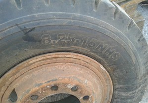 pneu industrial 8.25-15