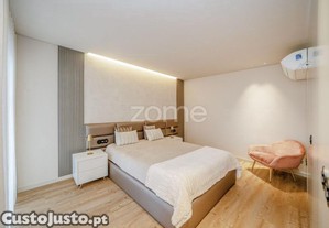 Apartamento T3 Renovado, Em Vila De Prado, Vila...