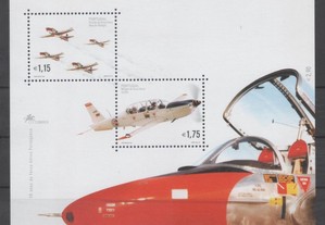 Bloco 256. 2002 / 50 Anos da Força Aérea Portuguesa. Novo.