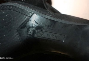 Sapatos pretos de cerimónia Bershka em camurça T.37