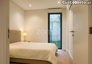 Apartamento T1 Com Pátio Próximo Ao Metro Da...