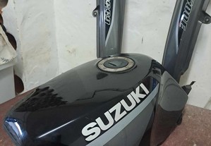 Deposito de gasolina e carenagens Suzuki GS 500 impecvel 