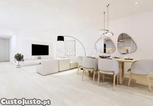 Apartamento T4 No Gondomar Green, A Poucos...