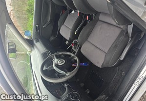 VW Golf 25 anos - 01