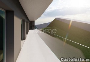 Apartamento T4 Com Piscina Privativa, Em...