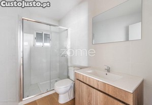 Moradia T1+1 Renovada Em Massarelos, Porto