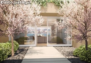 Moradia T4 Com Vistas Rio, Em Condomínio De...