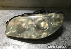 tica / Farol Fiat Punto 188 Facelift 02-04 - Esquerdo / Direito