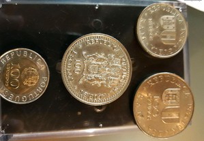 4 moedas de portugal