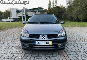 Renault Clio 1.2 Authentique 60cv S� 120 000 kms - 02
