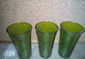 3 copos verde