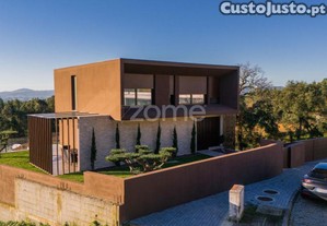 Moradia T3 Individual Com Piscina - Cabreiros,...