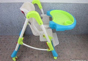 cadeira da papa criança Olmitos com rodinhas nova