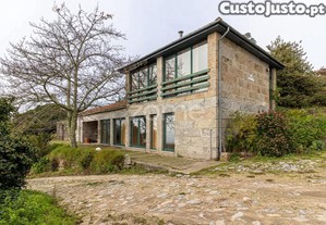 Quinta Com Produção Vinícola Em Baião, Portugal