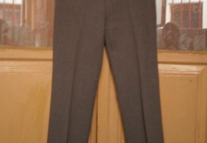 Calças clássicas, T. 36, cinzentas, Zara.