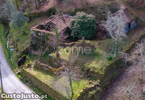 Moradia Para Recuperar Com Terreno De 1.600 M2...