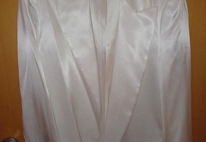 Blazer em cetim branco da Zara