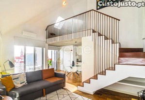 Prédio Renovado Com 7 Apartamentos Na Trindade