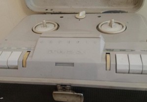 Espetacular Rádio Grundig TK 30 - Vintage