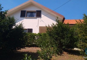 Casa / Villa T4 em Leiria de 272,00 m²