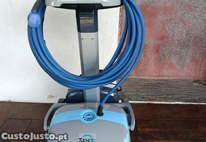 Robot aspirador de piscina Maytronics Zenit 30 Dolphin - pouco uso