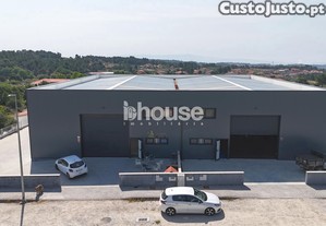Armazém em VALPAÇOS