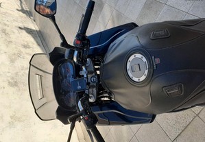 Moto Yamaha 900 Diversion