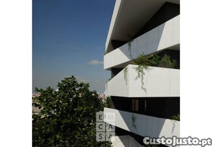 Black & White- Excelncia E Qualidade Premium