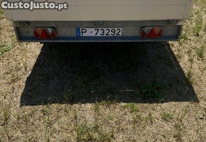 Atrelado 2.200k forte